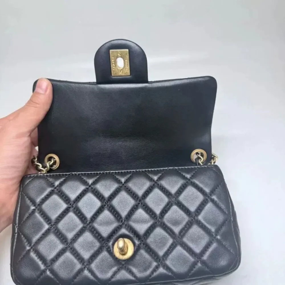 Chanel Women Pre-Loved Bag Very Good Condition